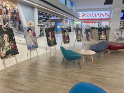 „Siła kobieTy”. Wystawa fotografii w Centrum Handlowym Auchan Bielany